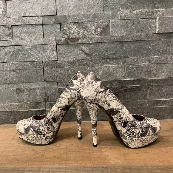 JF Floral Print Heels - Picture 8 of 8